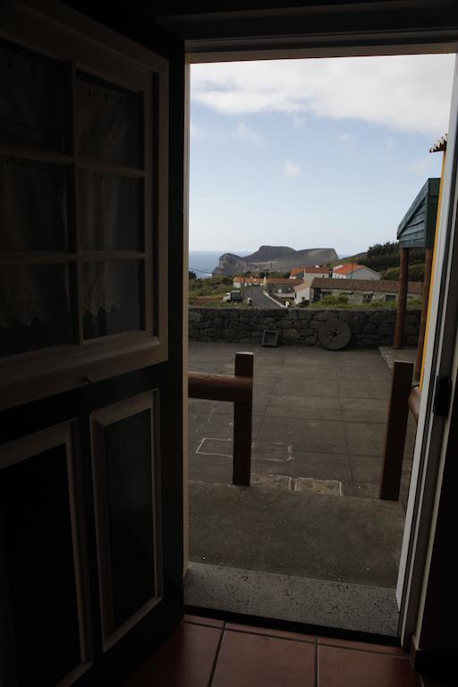 Casa Capelinhos Guest House Capelo Екстериор снимка