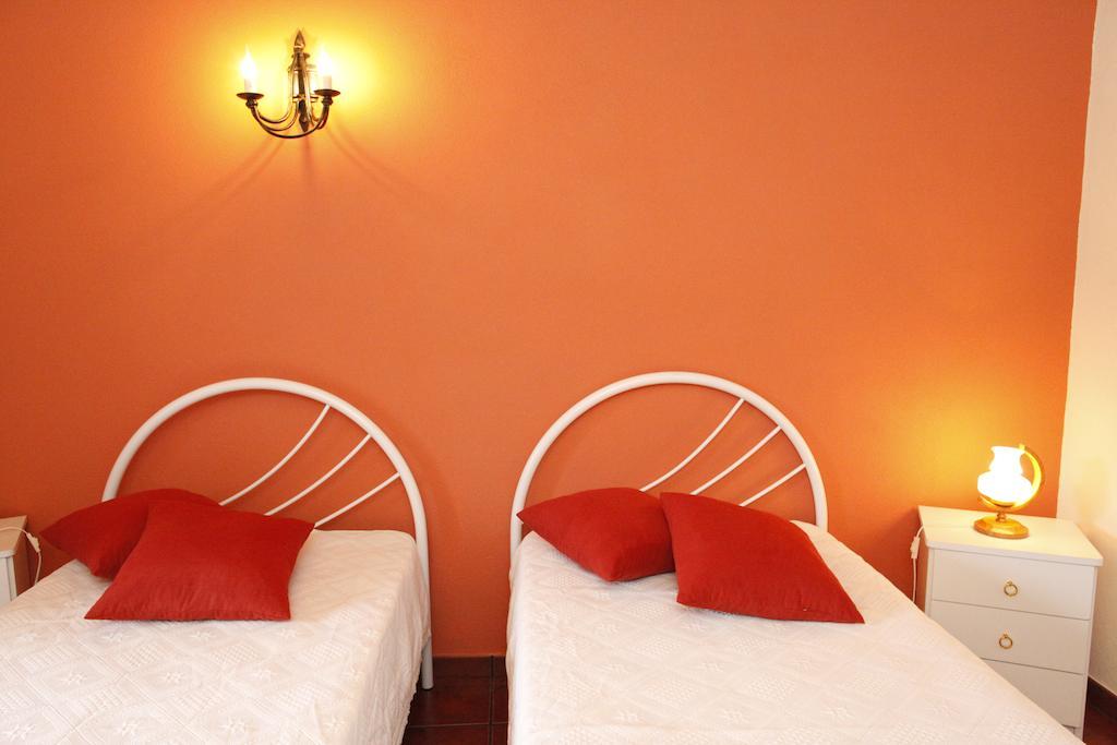Casa Capelinhos Guest House Capelo Стая снимка